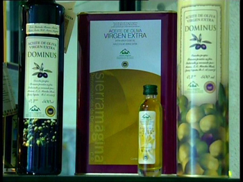 Imagen de sciencepics.org con licencia Creative Commons Botellas de aceite de oliva